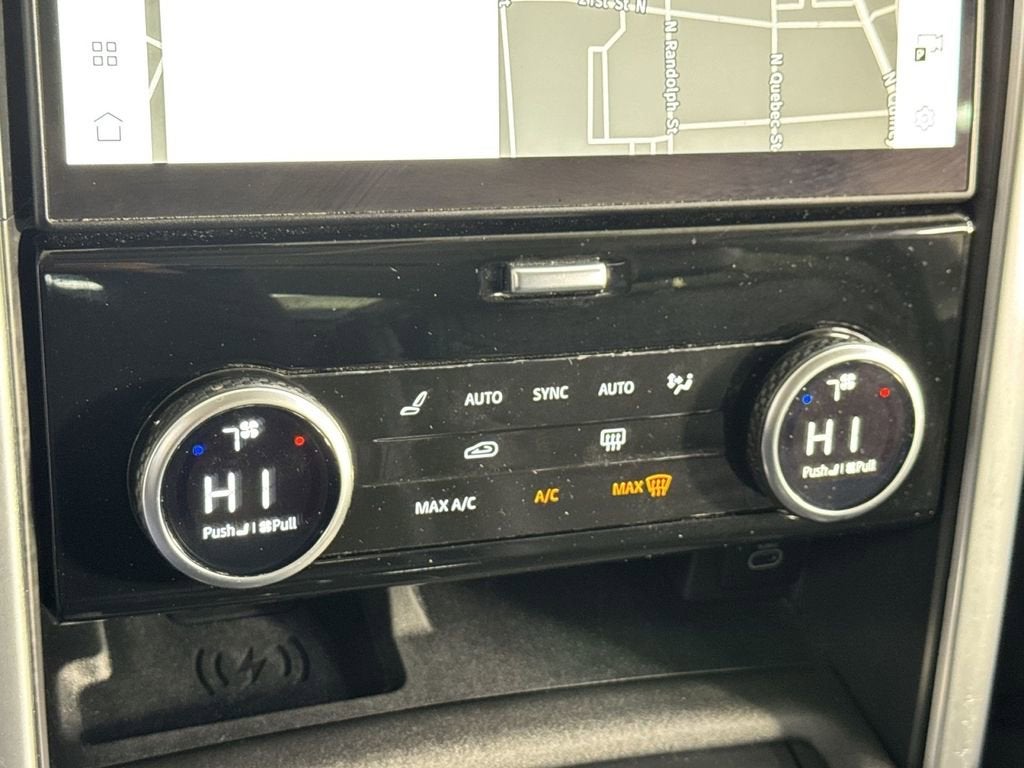 2024 Land Rover Discovery S