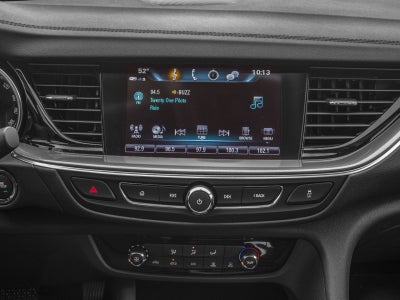 2018 Buick Regal TourX Essence