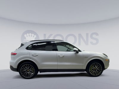2021 Porsche Cayenne E-Hybrid Base