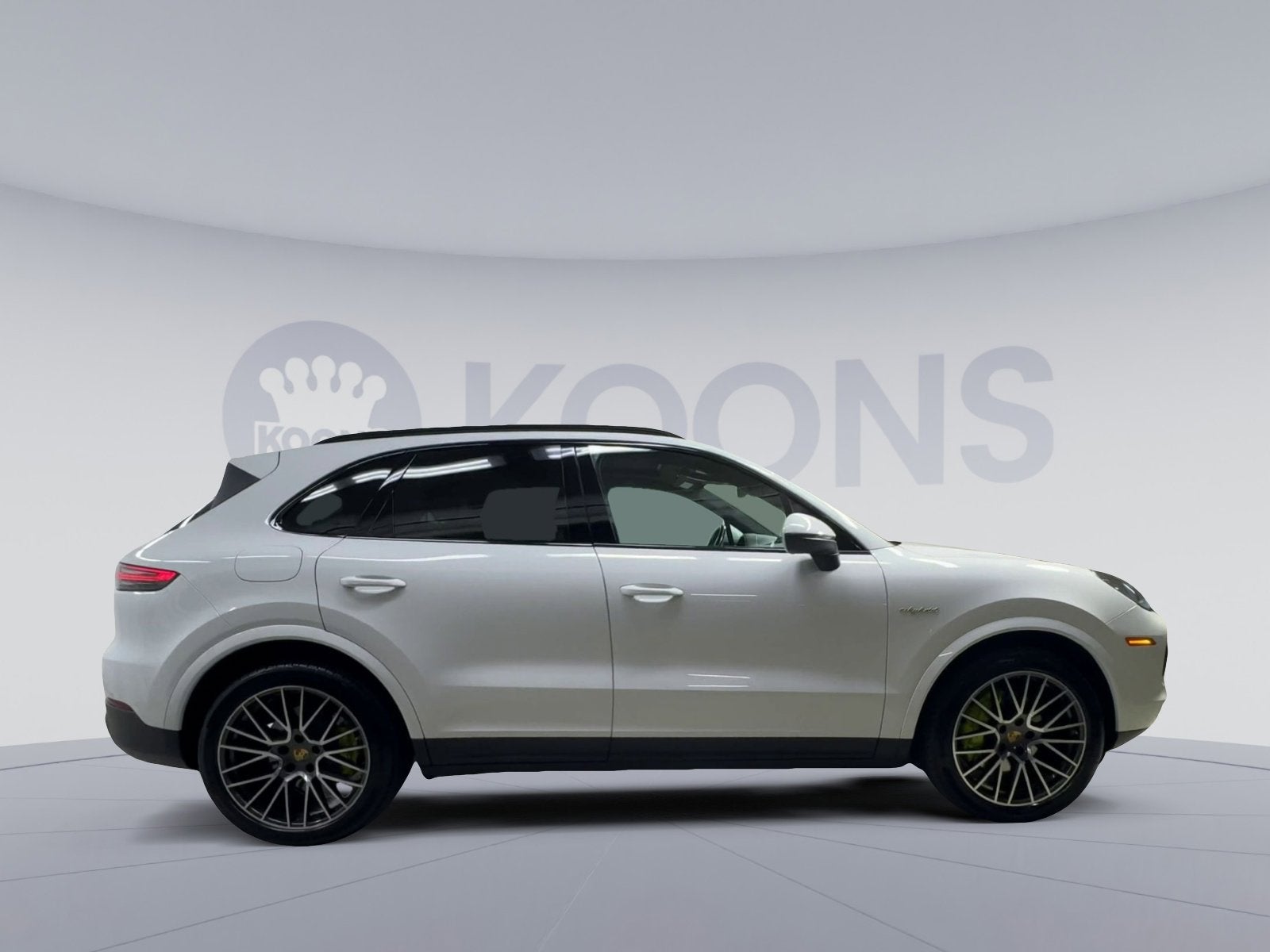 2021 Porsche Cayenne E-Hybrid Base