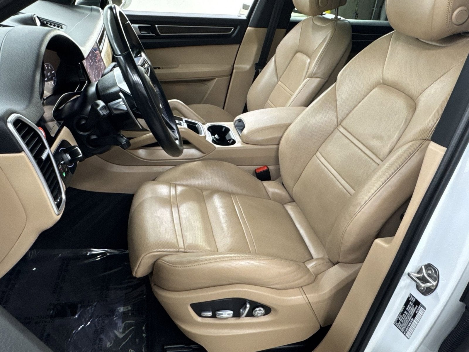 2021 Porsche Cayenne E-Hybrid Base