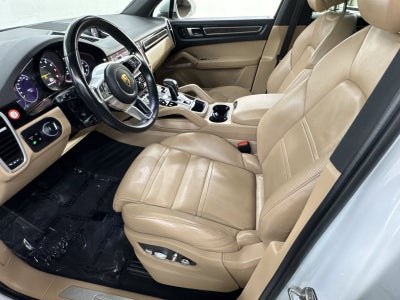2021 Porsche Cayenne E-Hybrid Base