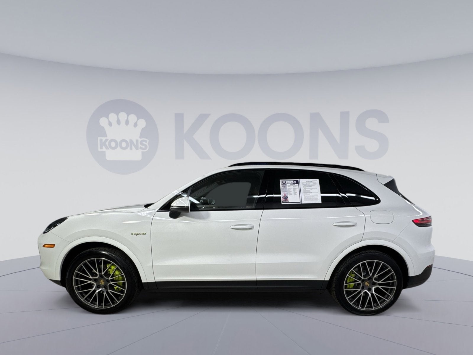 2021 Porsche Cayenne E-Hybrid Base