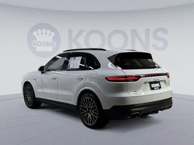 2021 Porsche Cayenne E-Hybrid Base