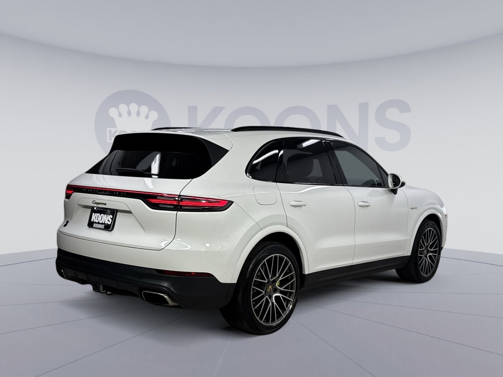 2021 Porsche Cayenne E-Hybrid Base