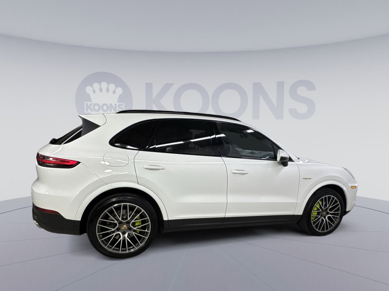 2021 Porsche Cayenne E-Hybrid Base