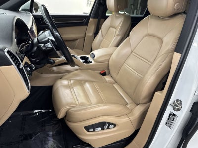 2021 Porsche Cayenne E-Hybrid Base