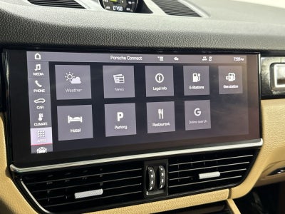 2021 Porsche Cayenne E-Hybrid Base