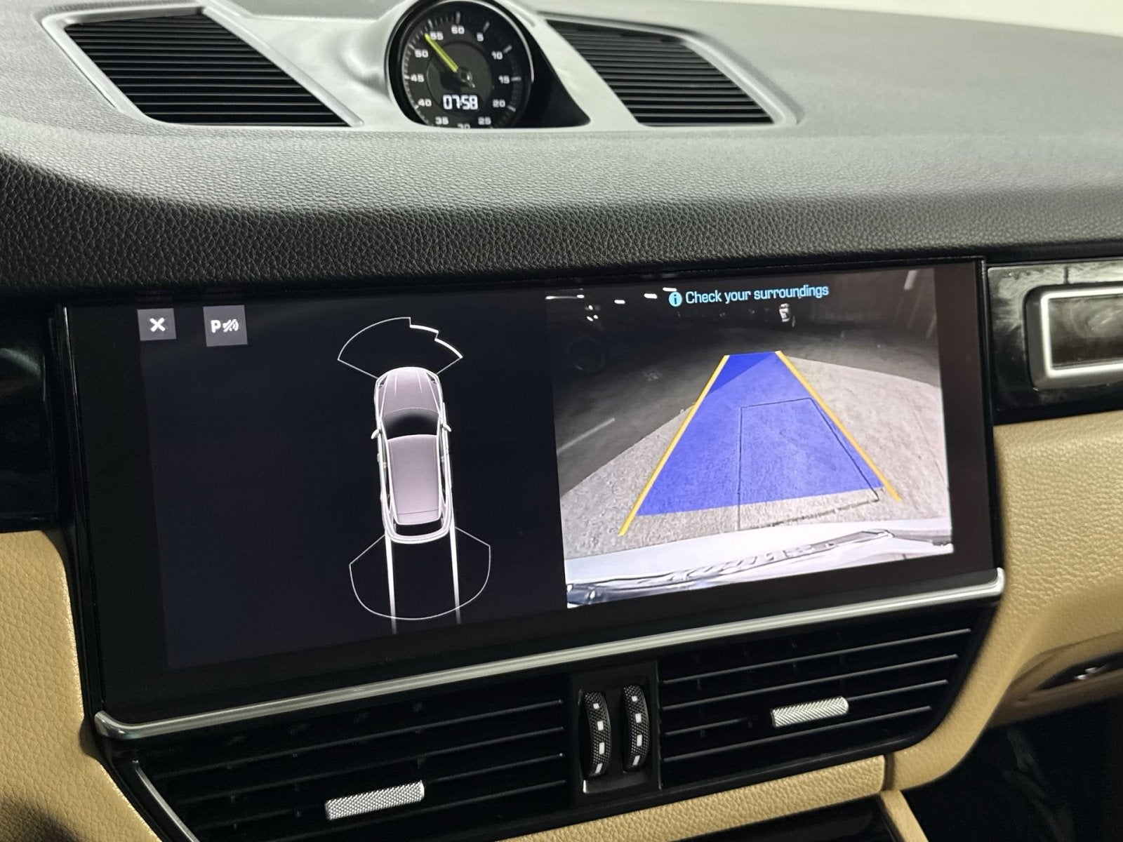 2021 Porsche Cayenne E-Hybrid Base