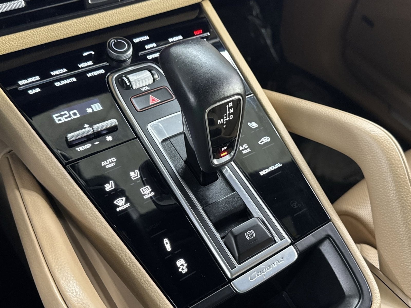 2021 Porsche Cayenne E-Hybrid Base