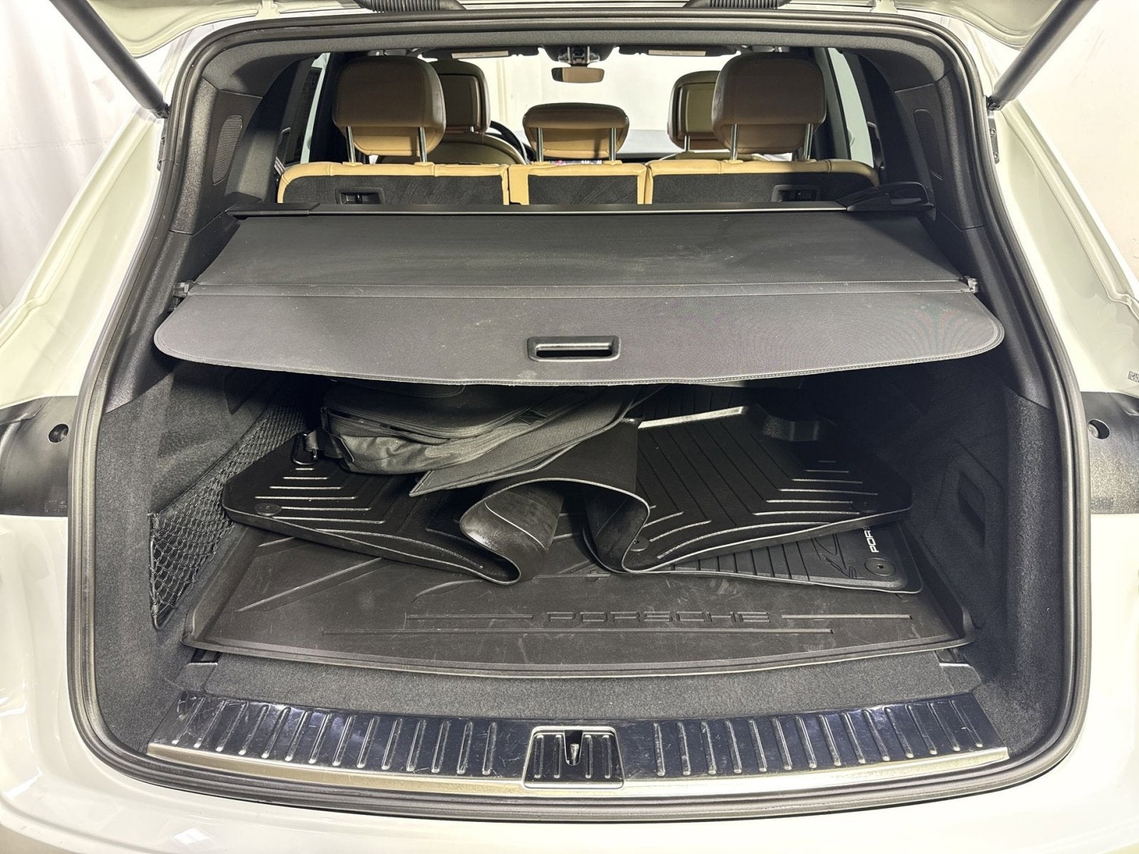 2021 Porsche Cayenne E-Hybrid Base