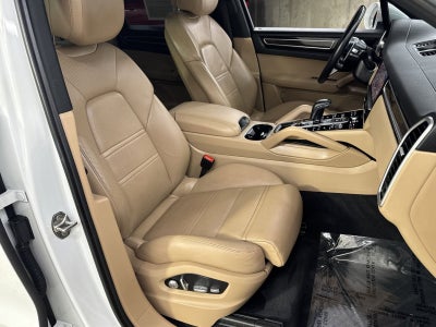 2021 Porsche Cayenne E-Hybrid Base