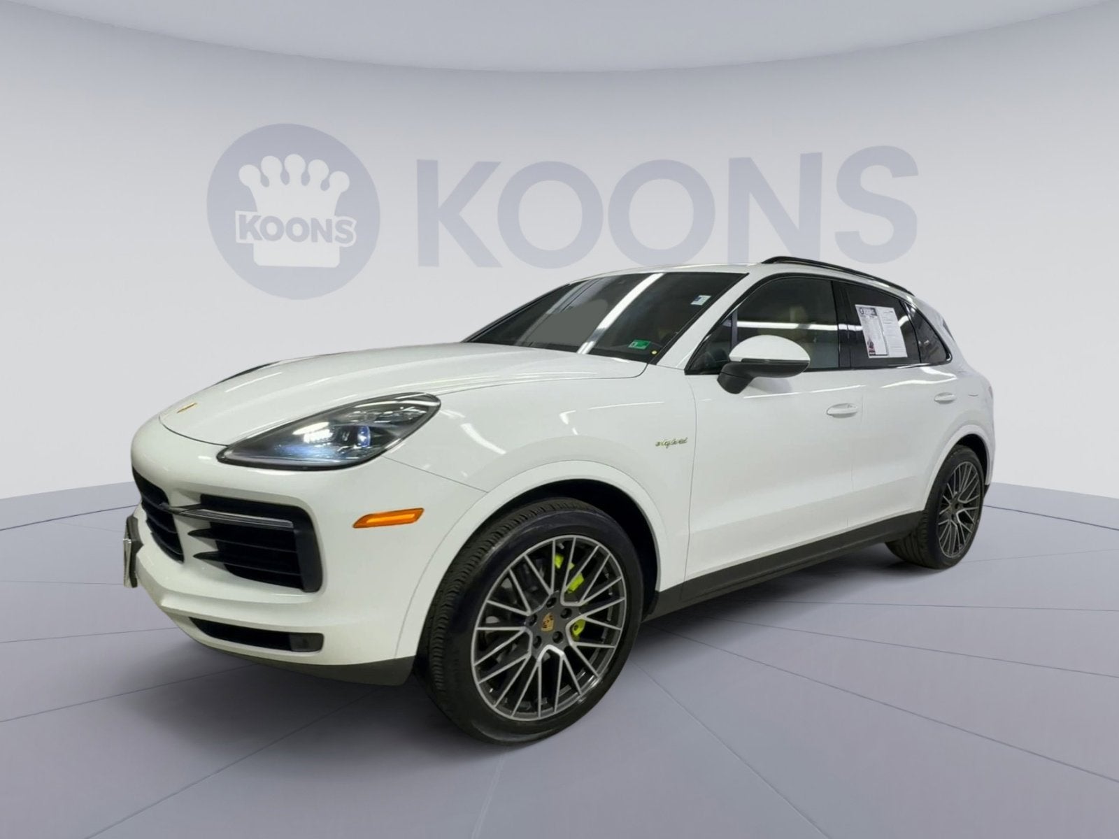 2021 Porsche Cayenne E-Hybrid Base