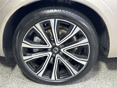 2023 Volvo XC60 B6 Ultimate Bright Theme