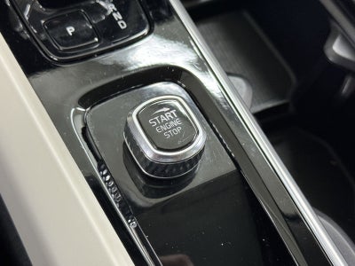 2023 Volvo XC60 B6 Ultimate Bright Theme