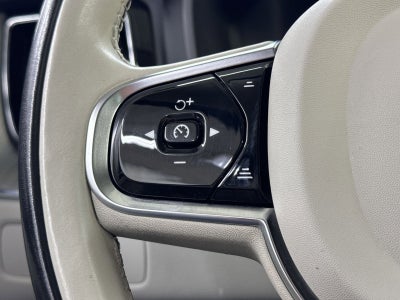 2023 Volvo XC60 B6 Ultimate Bright Theme