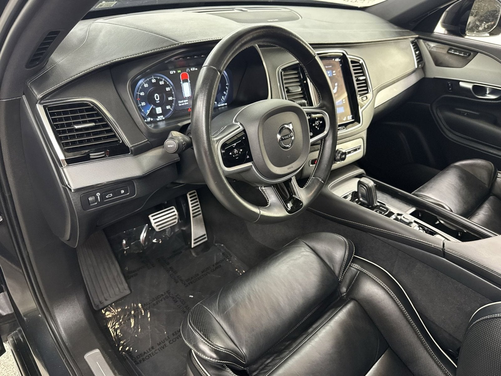2021 Volvo XC90 Recharge Plug-In Hybrid T8 R-Design 7 Passenger
