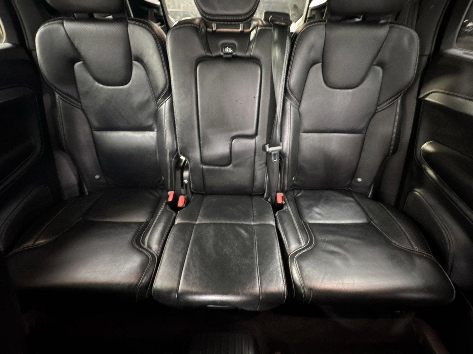 2021 Volvo XC90 Recharge Plug-In Hybrid T8 R-Design 7 Passenger