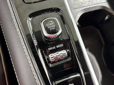 2021 Volvo XC90 Recharge Plug-In Hybrid T8 R-Design 7 Passenger