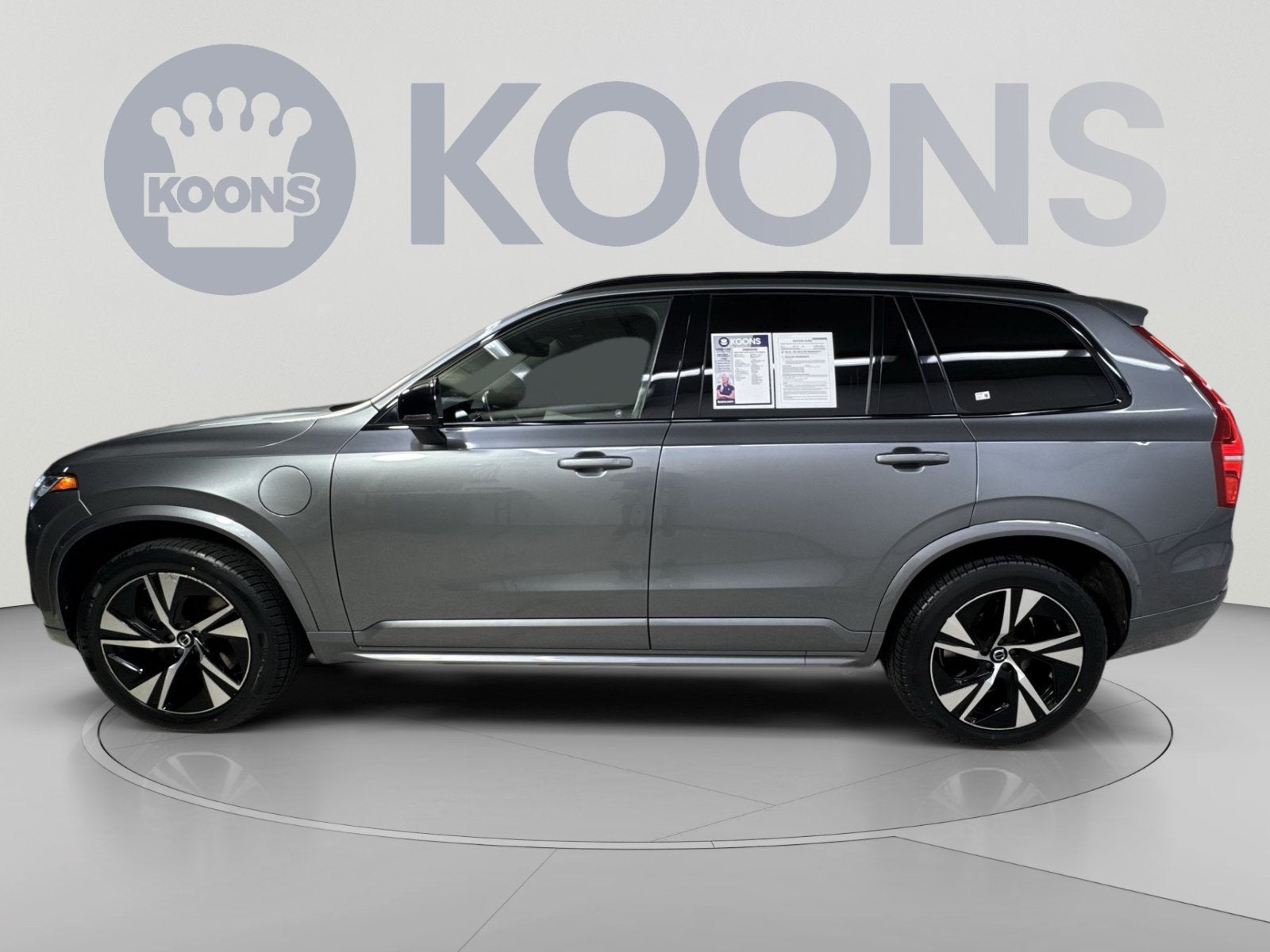 2020 Volvo XC90 Hybrid T8 R-Design
