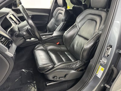 2020 Volvo XC90 Hybrid T8 R-Design