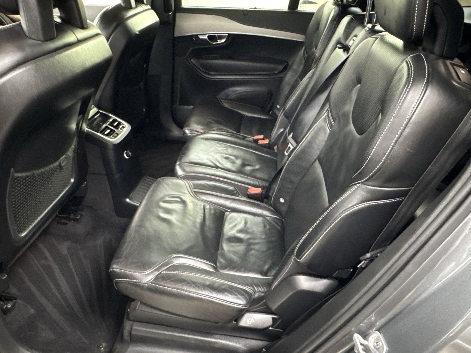 2020 Volvo XC90 Hybrid T8 R-Design