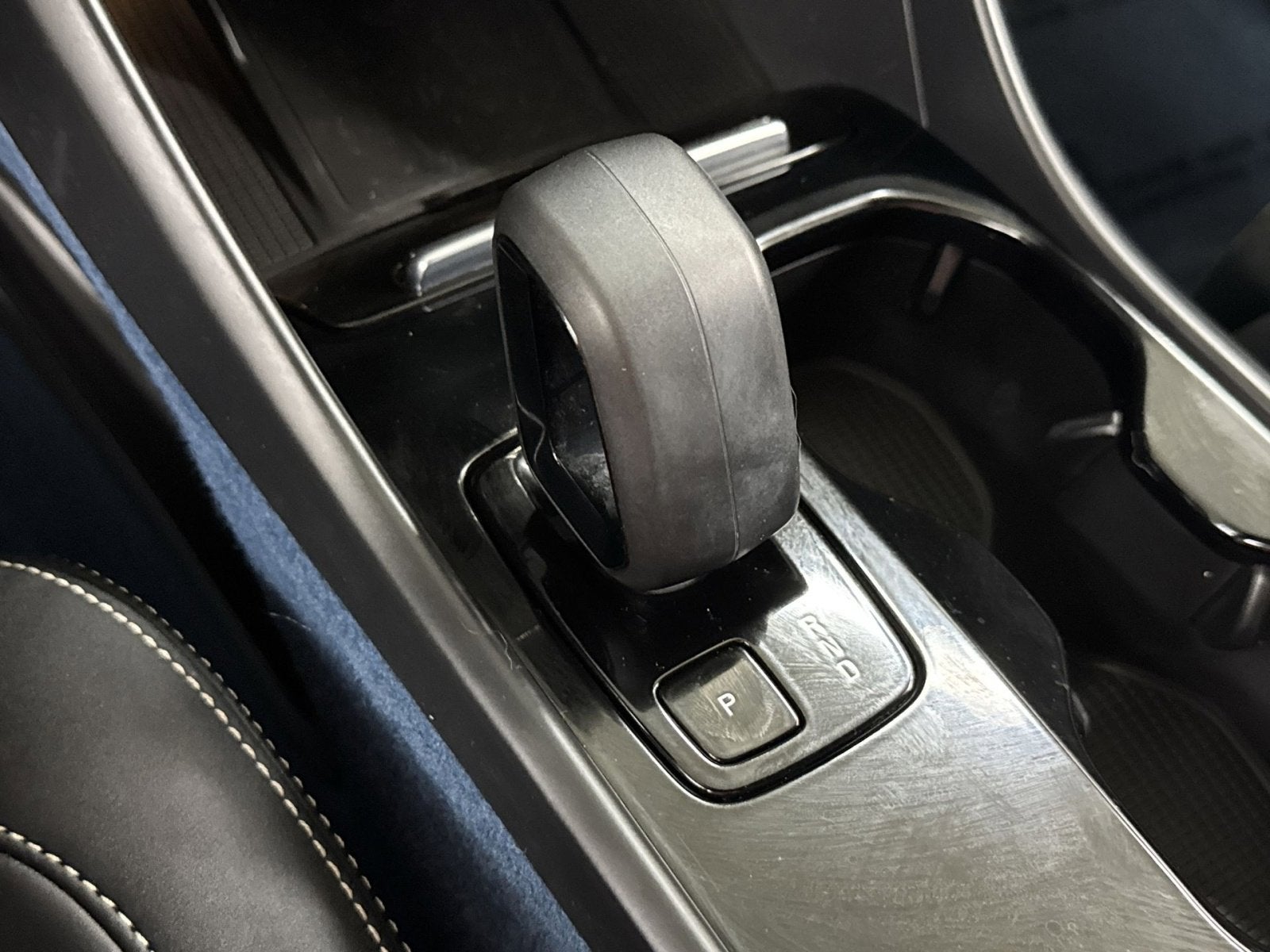 2023 Volvo C40 Recharge Pure Electric Ultimate
