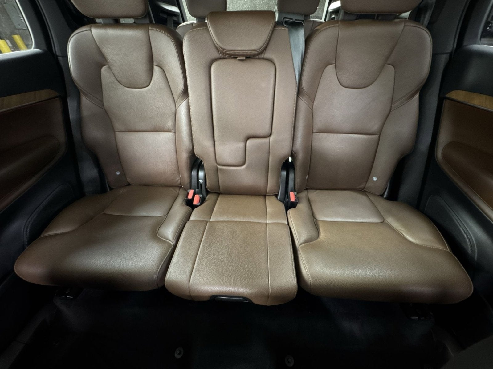 2023 Volvo XC90 B5 Plus