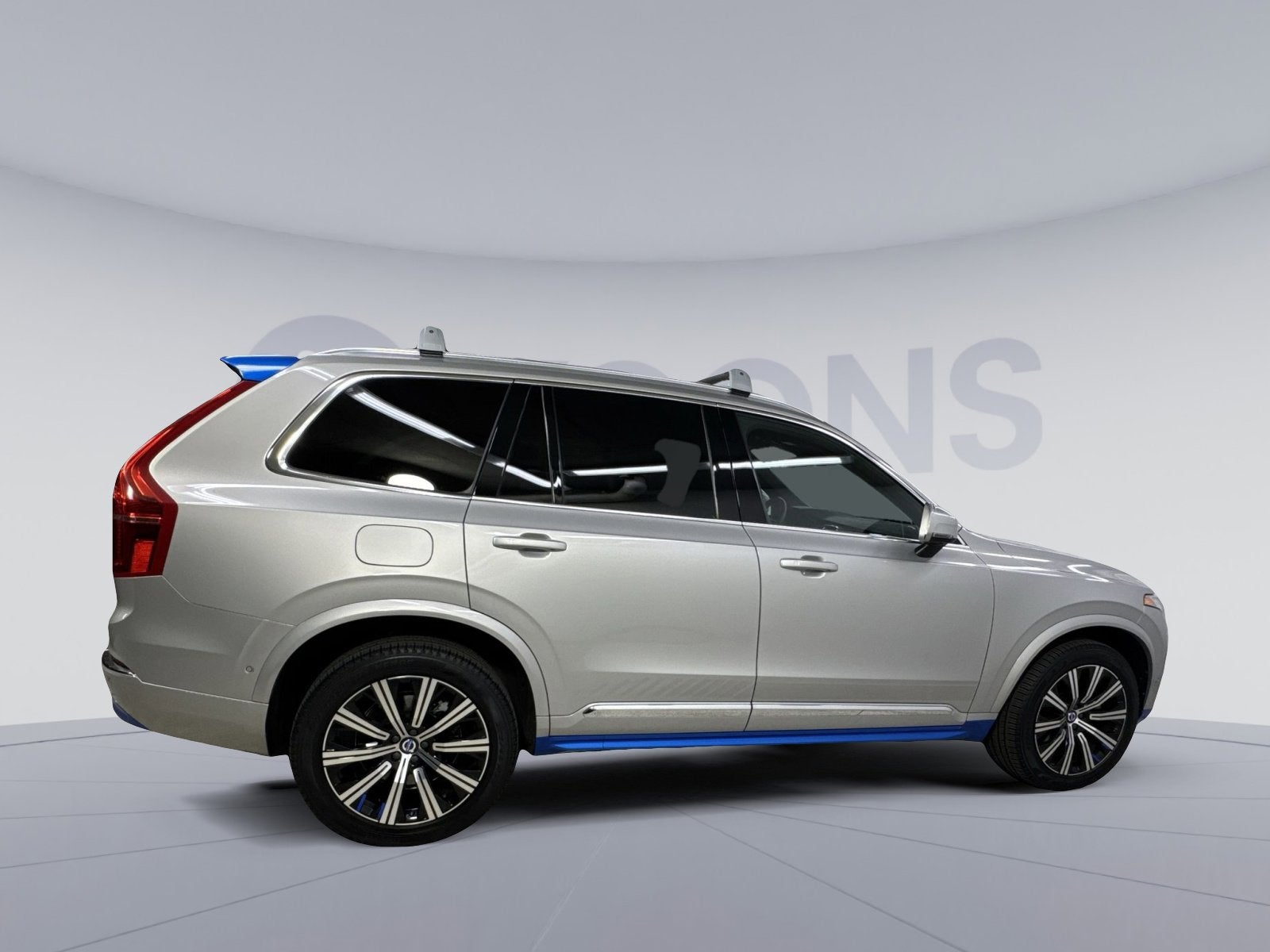2023 Volvo XC90 B5 Plus