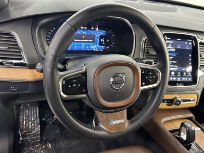 2023 Volvo XC90 B5 Plus