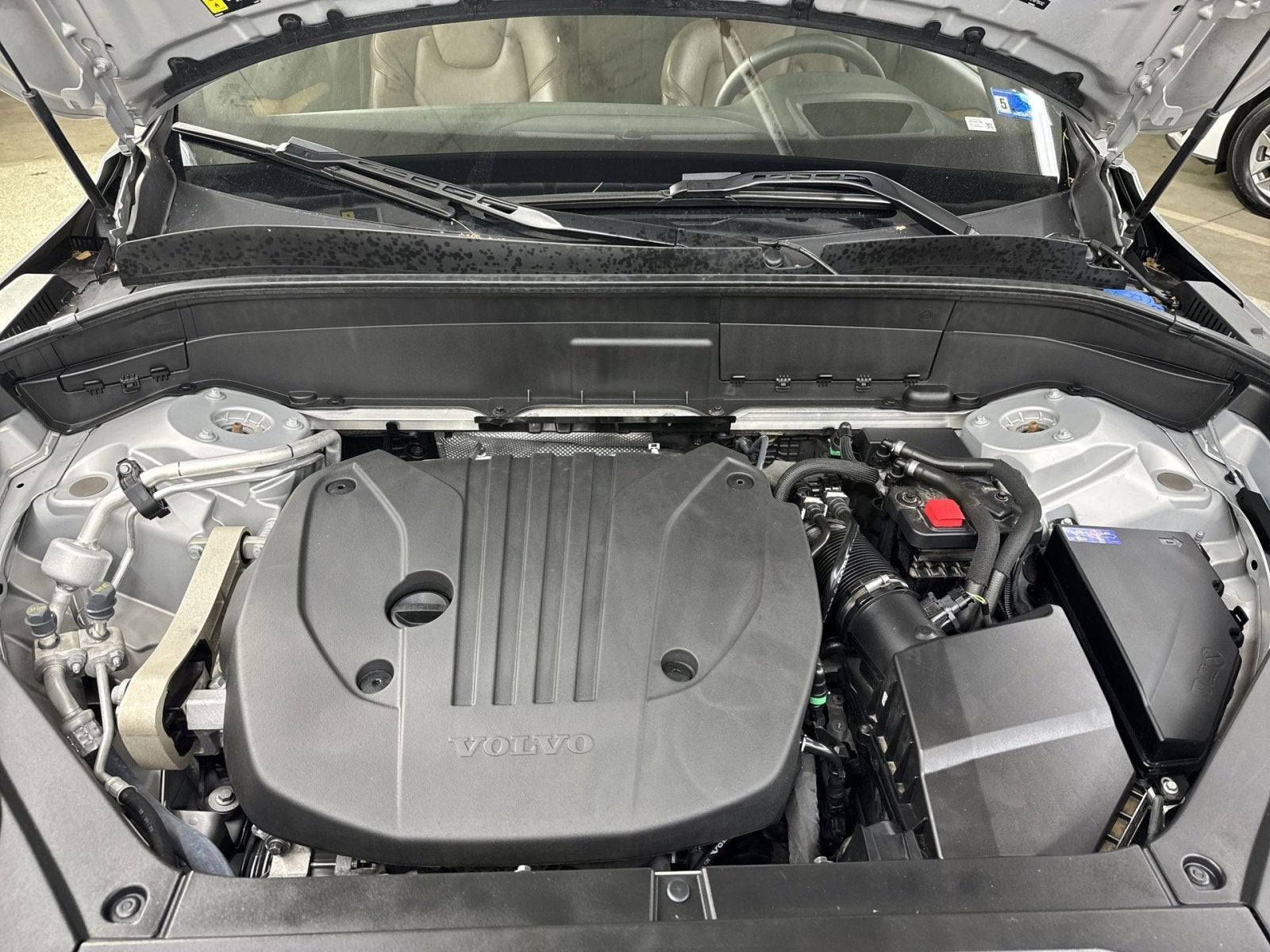 2023 Volvo XC90 B5 Plus
