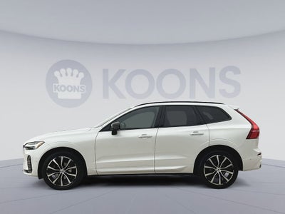 2023 Volvo XC60 B5 Plus Dark Theme