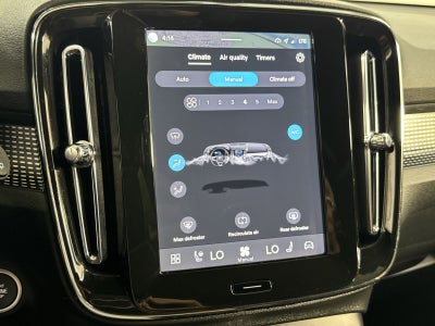 2025 Volvo XC40 B5 Plus Dark Theme