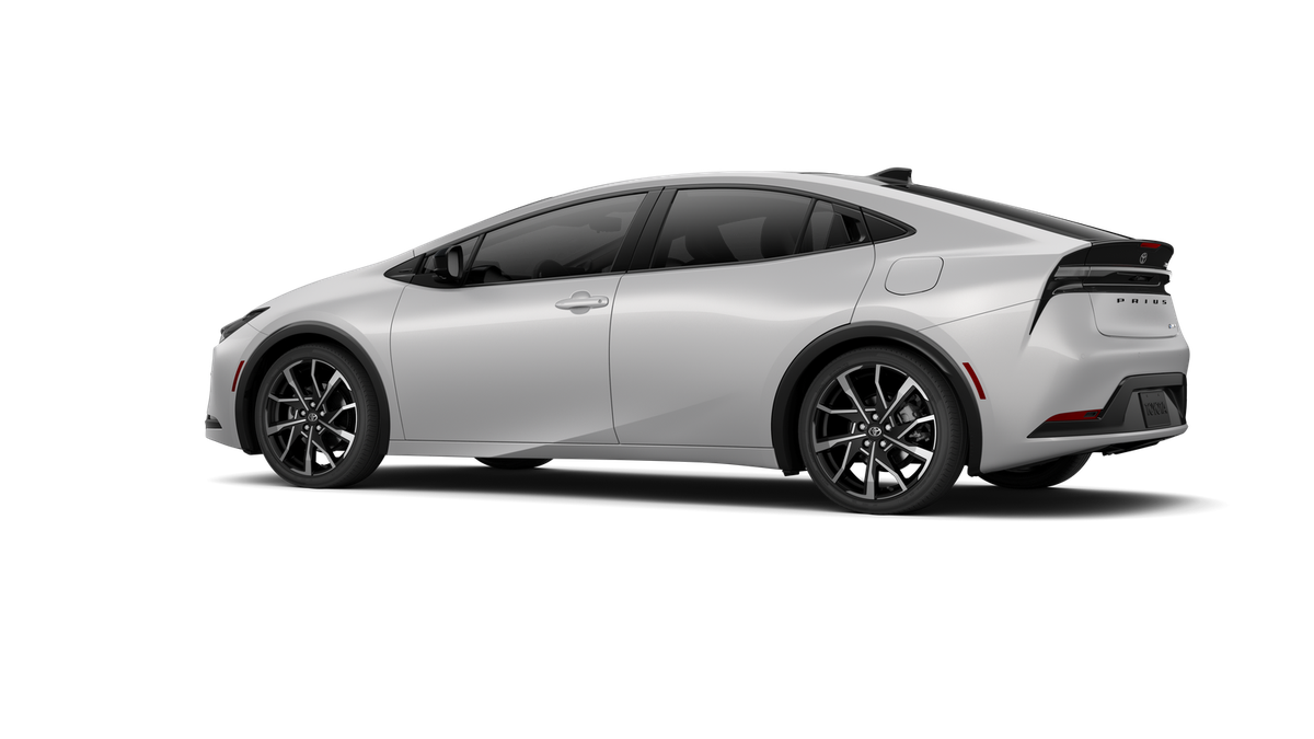 2027 Toyota Prius Plug-in Hybrid XSE Premium